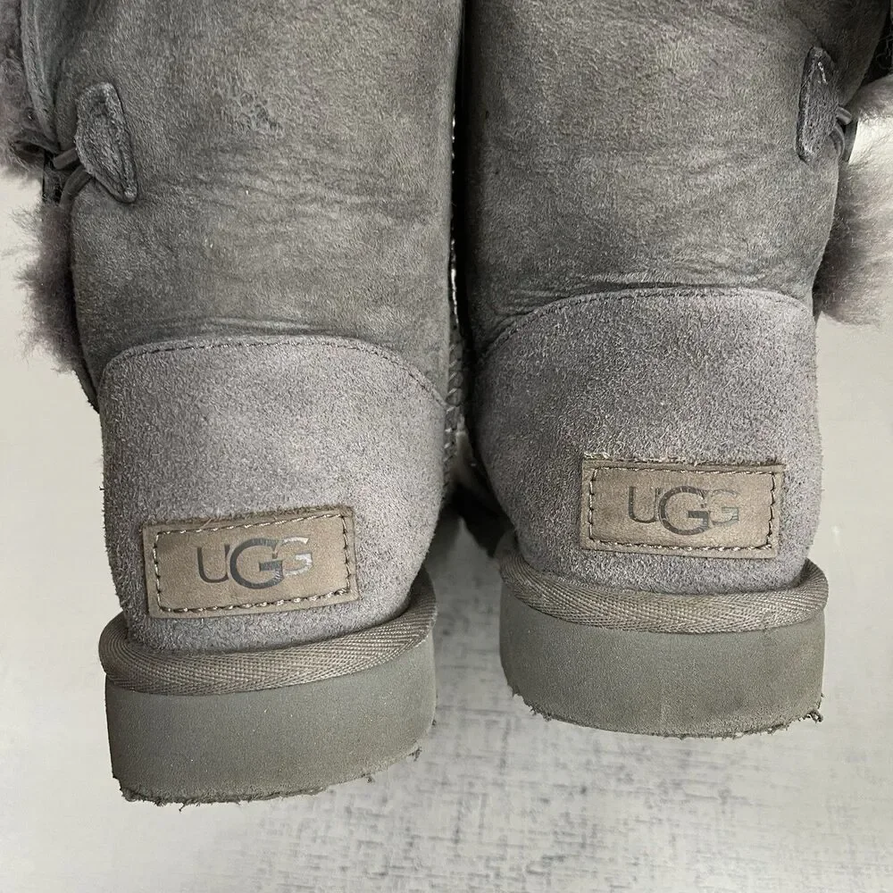UGG bailey button